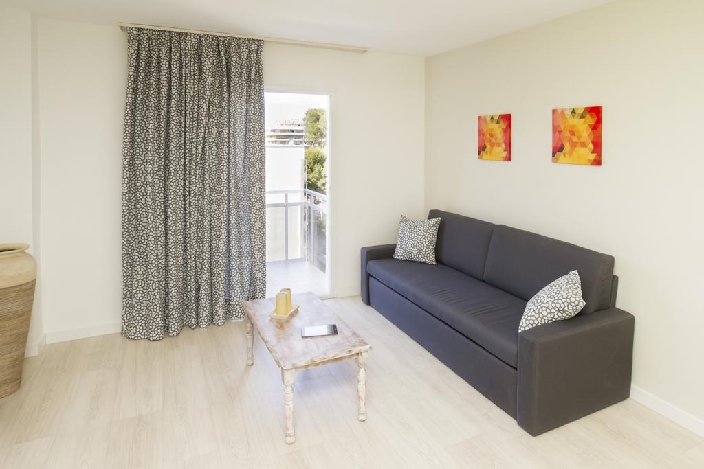 Apartamentos Intersalou Priorat Bagian luar foto