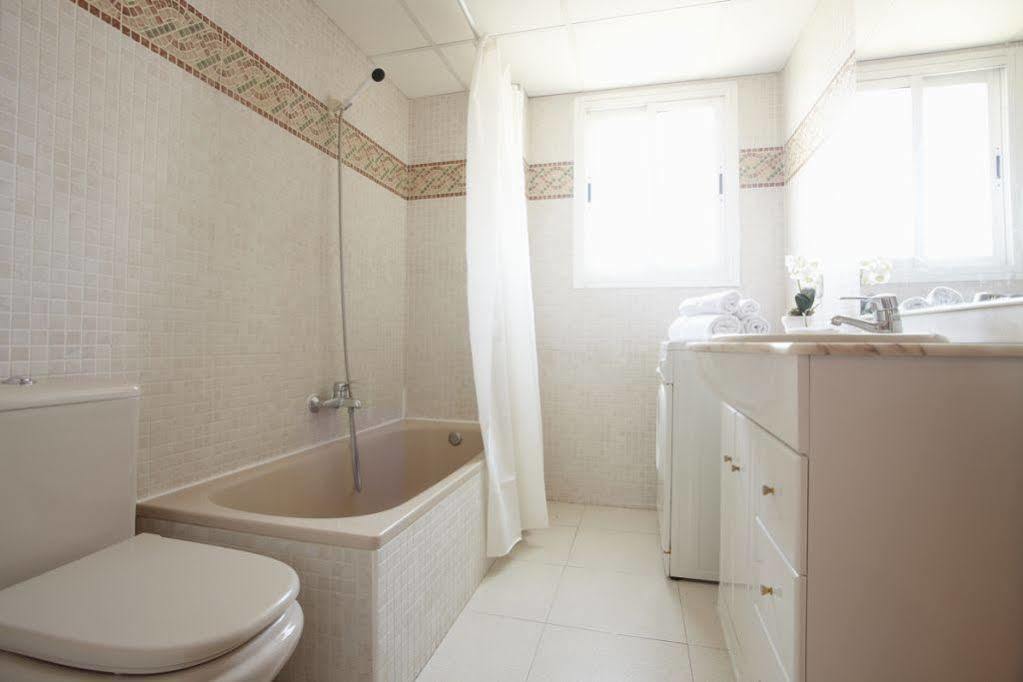 Apartamentos Intersalou Priorat Bagian luar foto