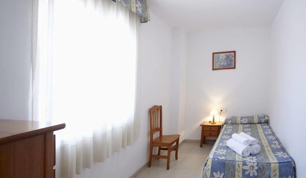 Apartamentos Intersalou Priorat Bagian luar foto