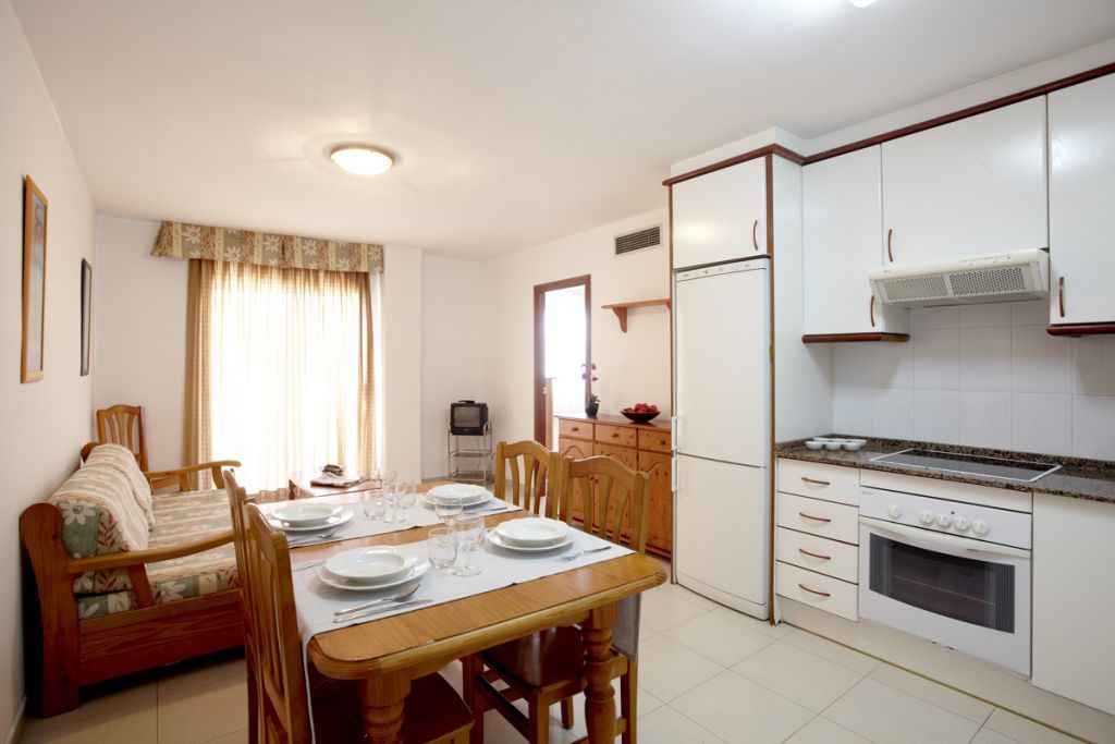 Apartamentos Intersalou Priorat Bagian luar foto